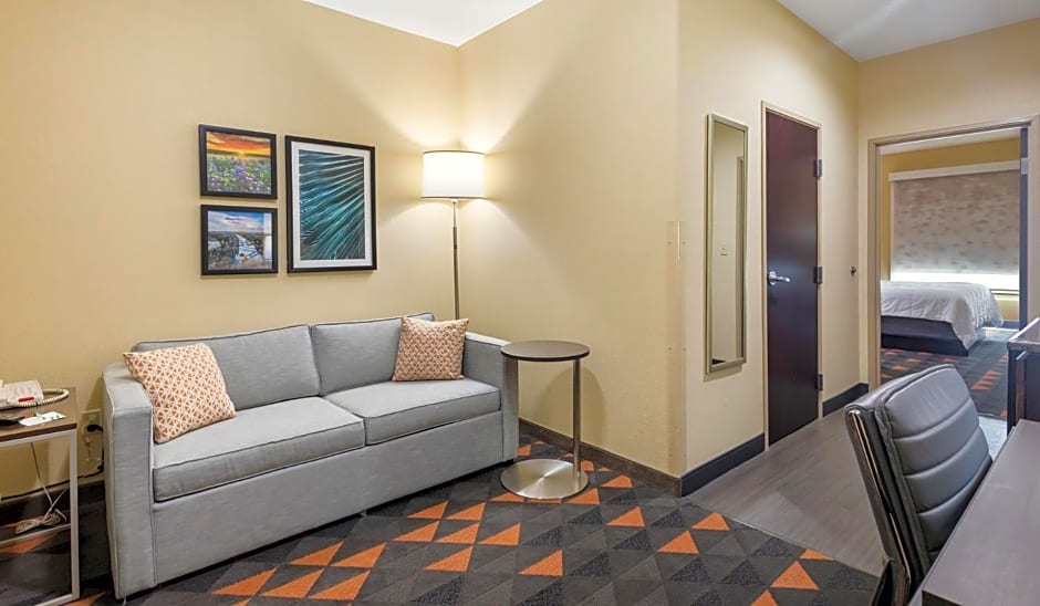 Holiday Inn Hotel & Suites Waco Northwest By IHG