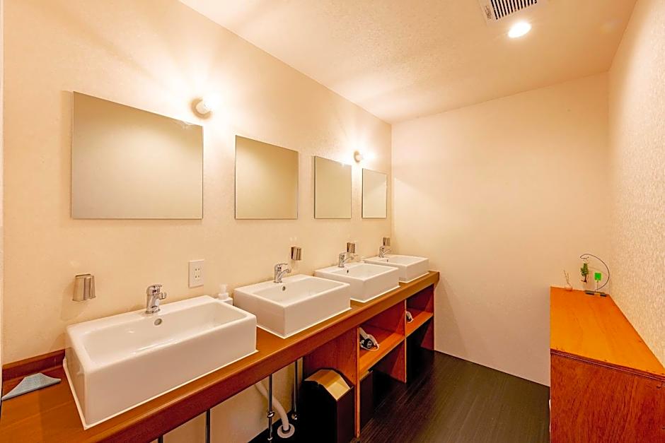 plat hostel keikyu asakusa karin