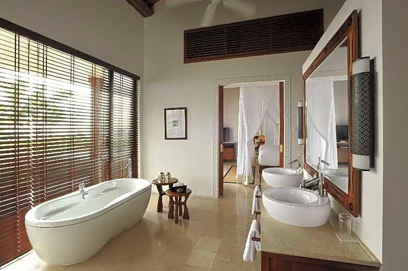 Photo 1 of 1 of Frangipani 2 Bedroom