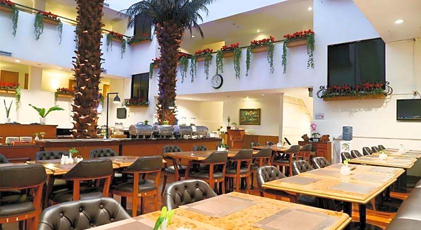 Harmoni Suites Hotel