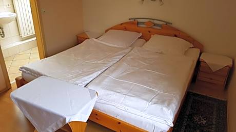 Single Room with Shower