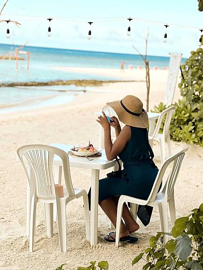 Bougainvillea Inn - Maldives