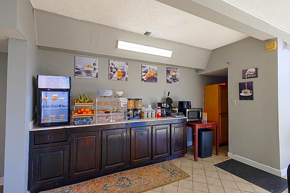 OYO Hotel Brownsville TN I-40