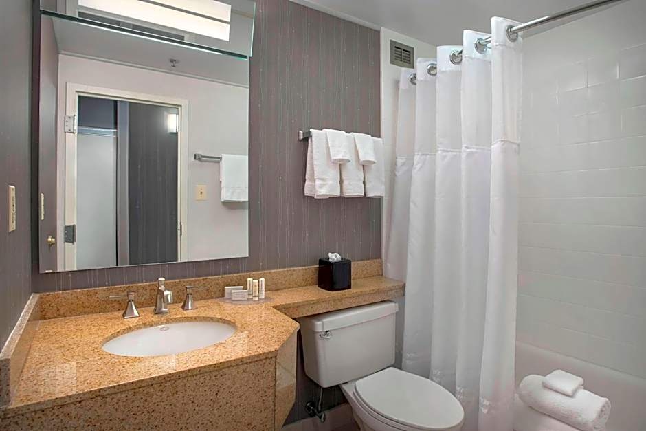 Courtyard by Marriott Wilmington Downtown