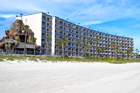 Days Inn by Wyndham Panama City Beach/Ocean Front