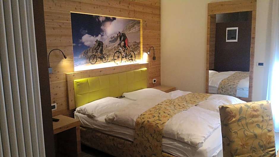 Zdjęcie 1 z 5 — Standard 1 Double Bed or 2 Beds