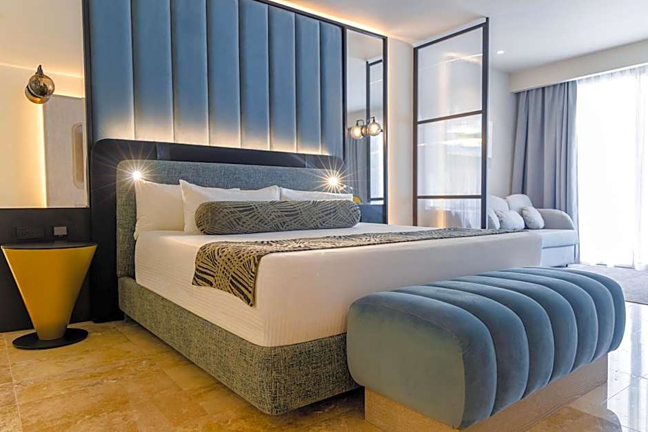 Photo 1 of 9 of Suite