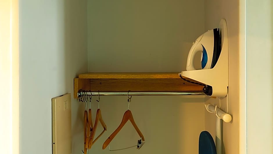 Howard Johnson by Wyndham Niagara Falls