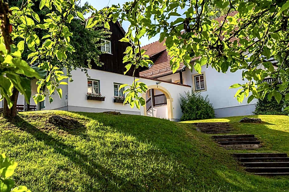 Theater- und Feriendorf Königsleitn GmbH