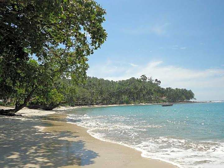 Nyang Ebay Surf Camp Siberut