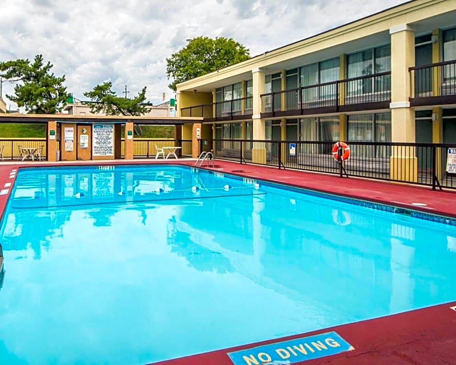 Quality Inn Ponca City Route 77