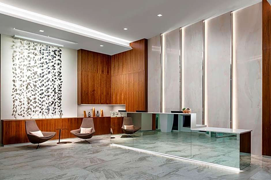 AC Hotel by Marriott San Francisco Airport/Oyster Point Waterfront