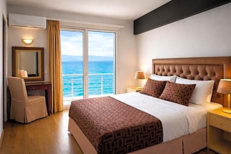 Queens Leriotis Hotel