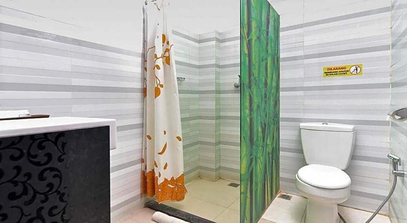 RedDoorz Plus near Mall Bali Galeria 2