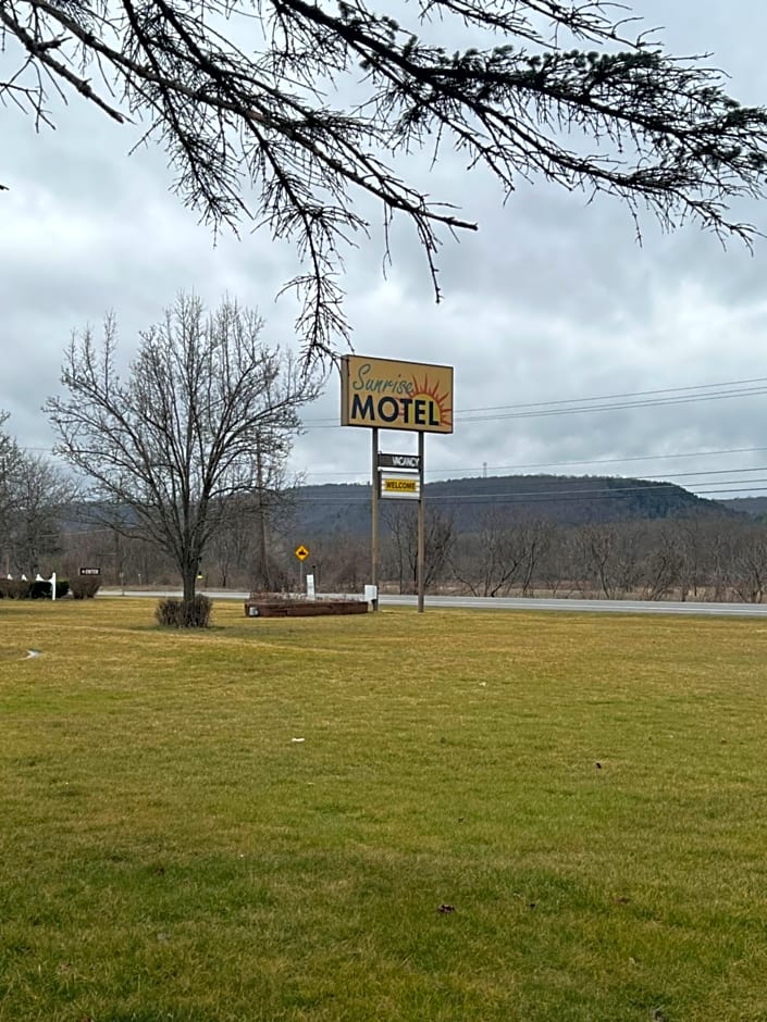 Sunrise Motel