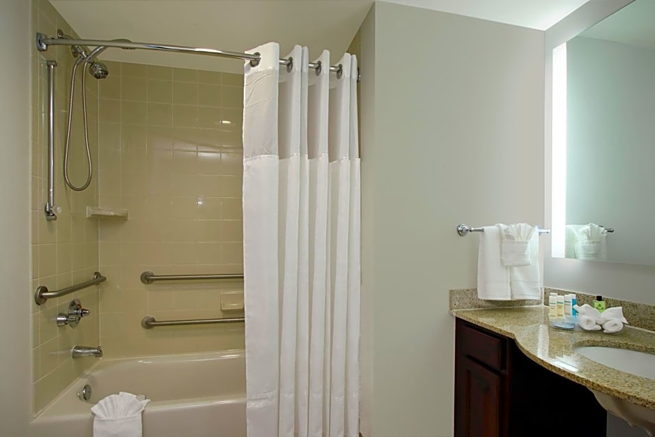 Homewood Suites by Hilton Fort Lauderdale Airport-Cruise Port