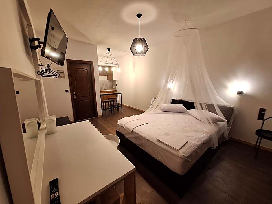 Rousis's Manor House