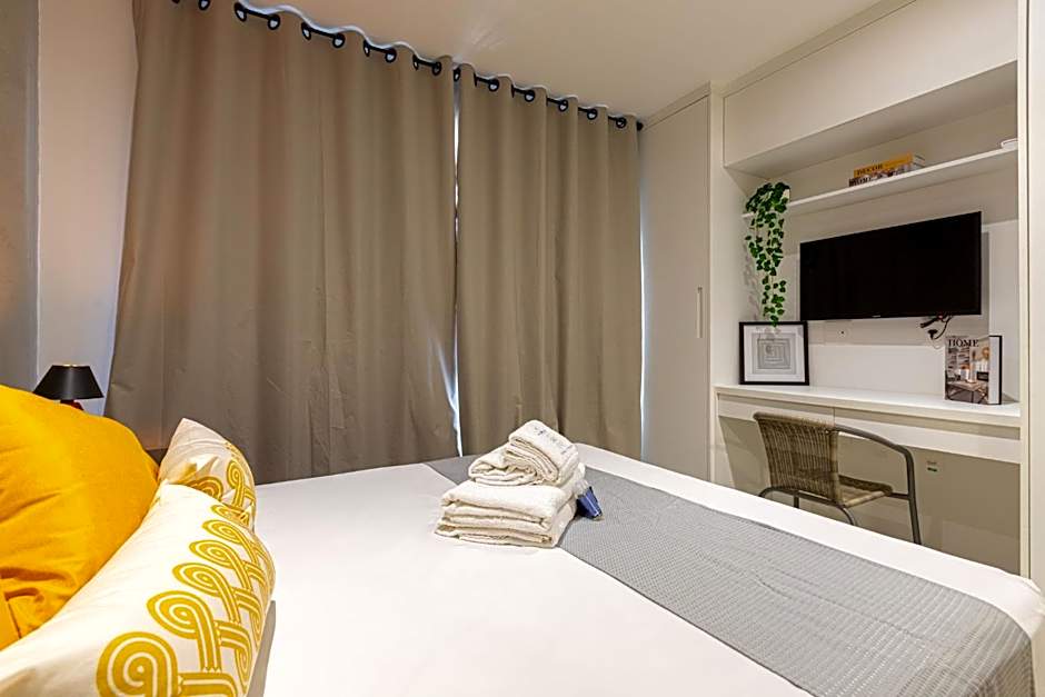 Easy Star - Studio charmoso com piscina no Brooklin!- YT03H