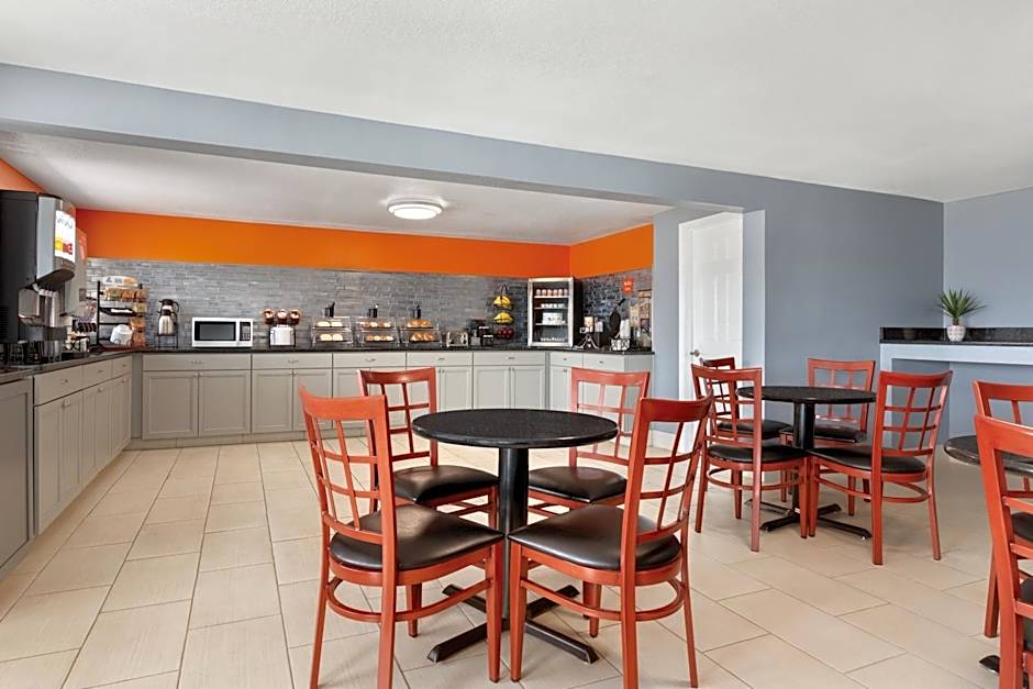 Howard Johnson by Wyndham Harrisonburg