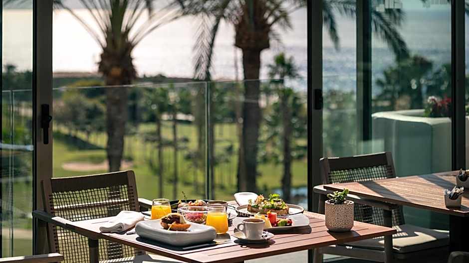 Las Terrazas de Abama Suites