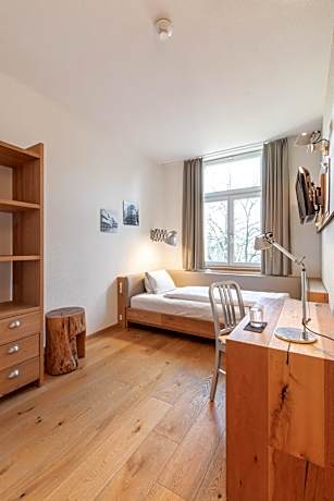 Standard Single Room with Shower