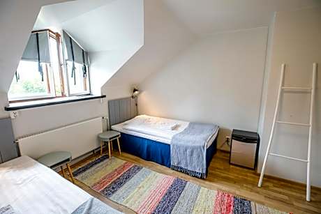 Twin Room with Shared Bathroom