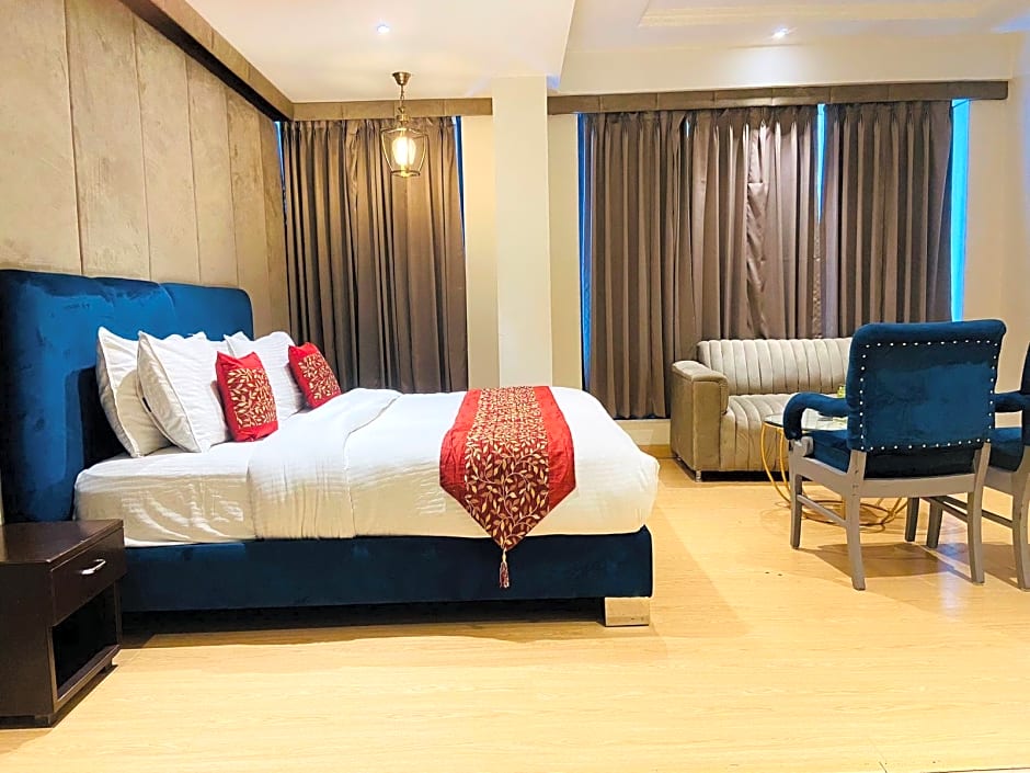 Hotel Signature Grand