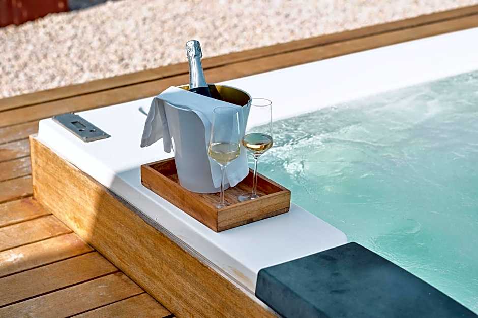 Can Simoneta - Adults Only