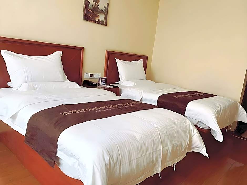 GreenTree Inn LangFang GuanGYAng District High-speed Railway Station Business Hotel