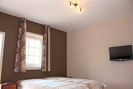 Triple Room with Terrace