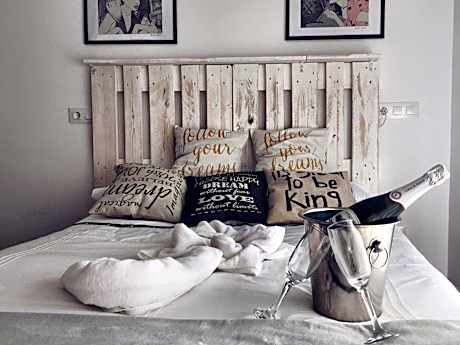 Hostal Ciempozuelos, familiar, cerca del Parque Warner y Madrid