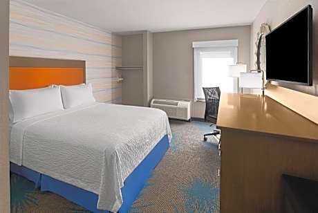 1 Queen Bed, Mobility Accessible Room, Non-Smoking