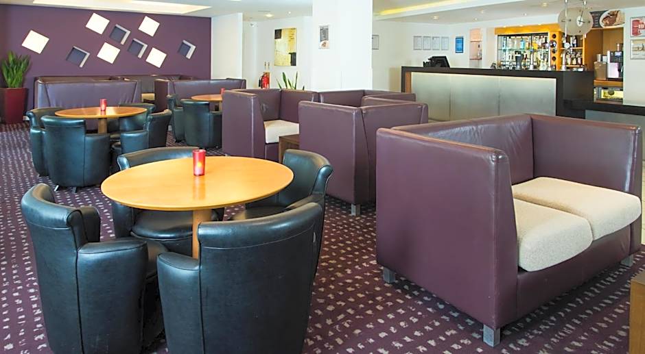 Holiday Inn Express Hemel Hempstead By IHG