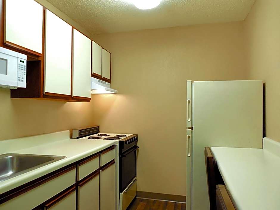 Extended Stay America Select Suites Newport News I-64 – Newport News, VA