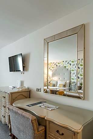 Deluxe Double Room with Two Double Beds