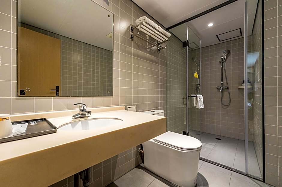 Jinjiang Inn Beihai Beibuwan Square Branch