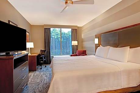 1 King Hearing Accessible Suite Nonsmoking
