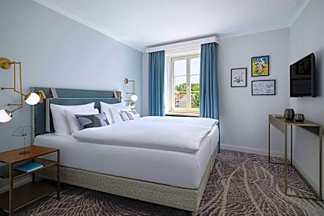 Suite, 1 King, Sofa bed