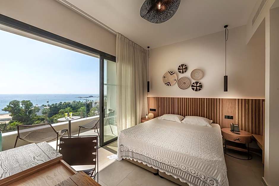 Anemi Hotel & Suites