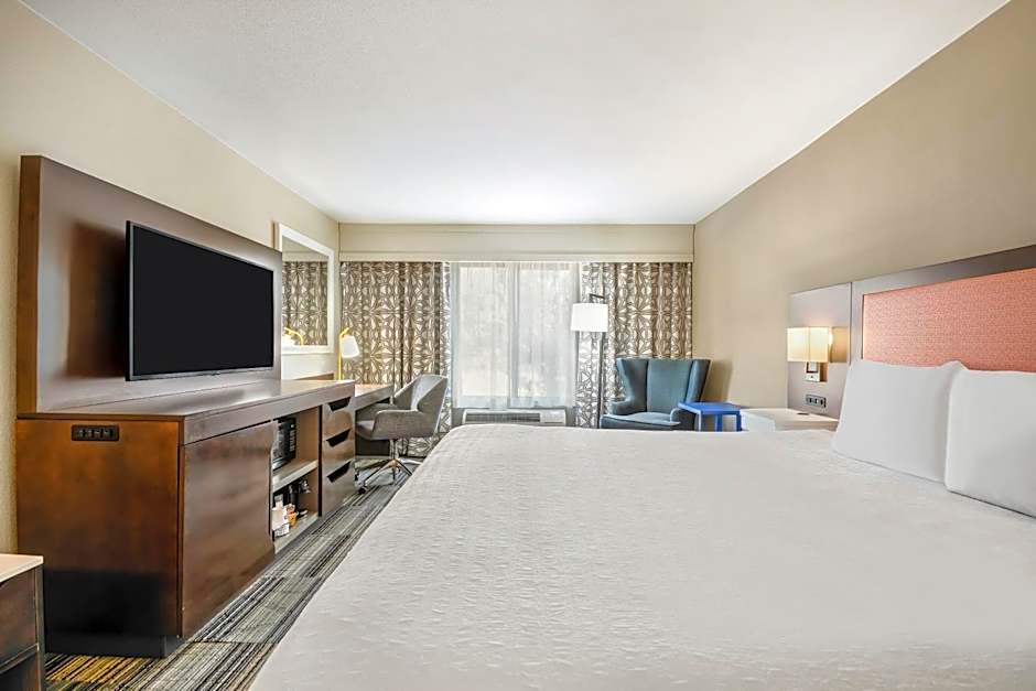 Hampton Inn By Hilton & Suites Tulare