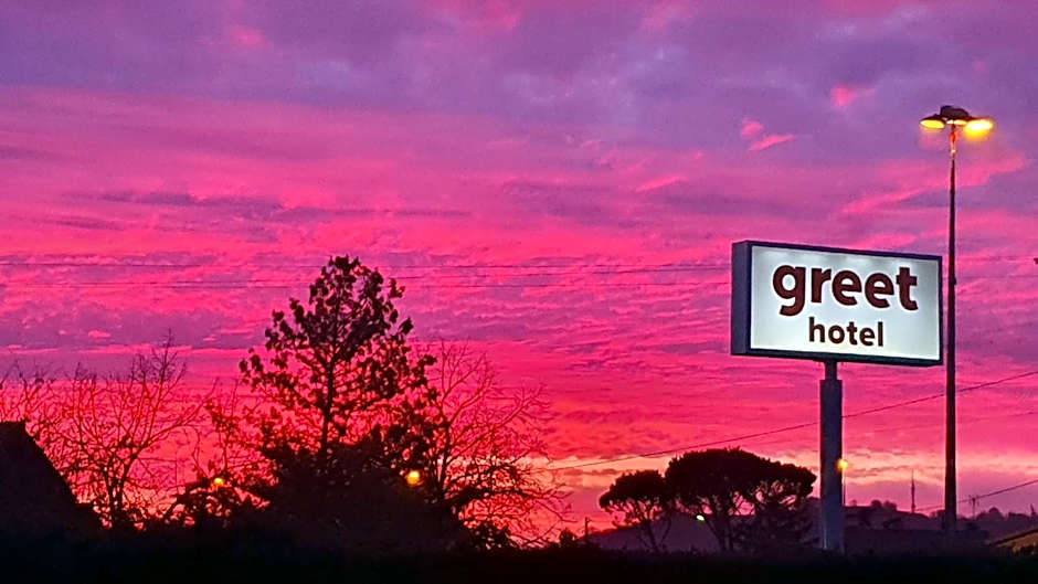 greet Hotel Castres Saix