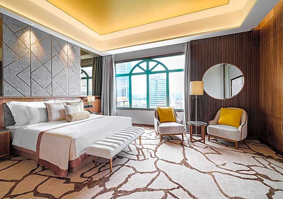Photo 1 of 8 of Premier Suite