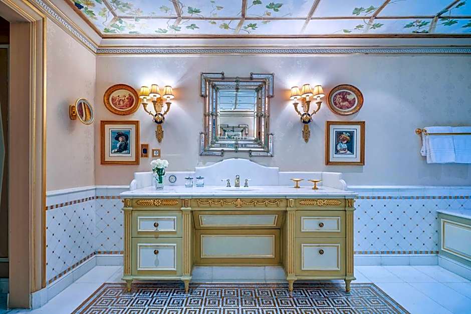 Four Seasons Hotel Alexandria