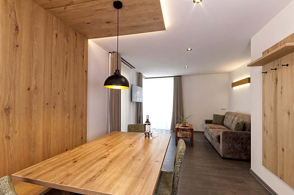 Pension & Residence Astoria