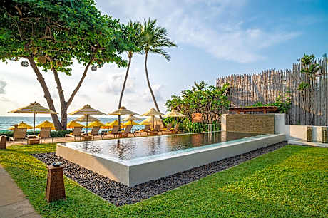 Buri Rasa Village Hotel