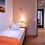 Heinrich Pesch Hotel
