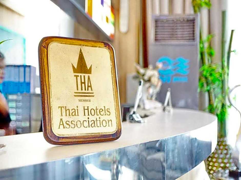 Bay Hotel Srinakarin