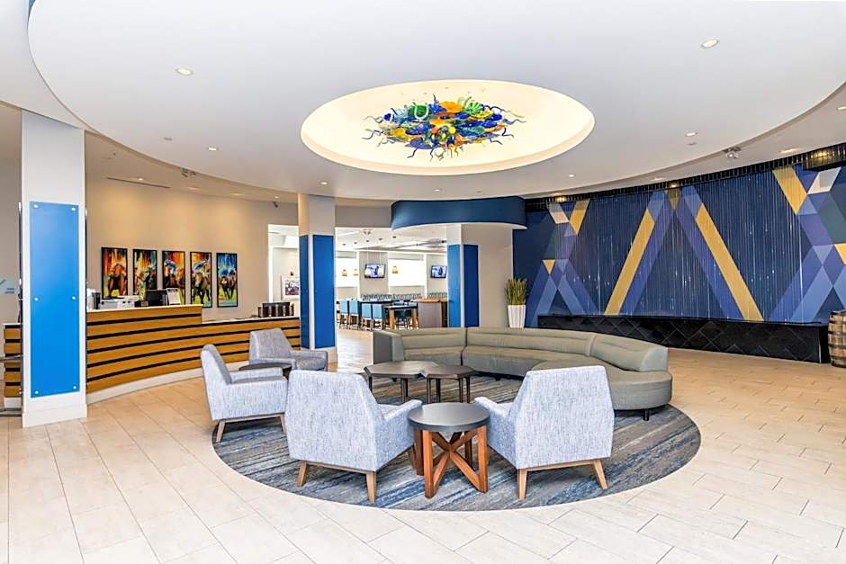 Holiday Inn Express & Suites Louisville Downtown By IHG