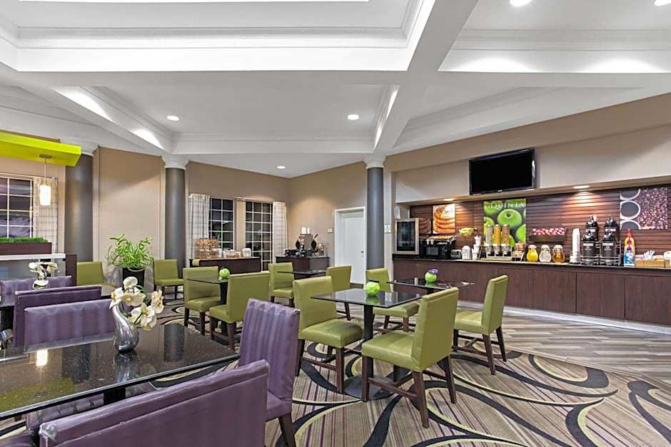 La Quinta Inn & Suites by Wyndham Birmingham Homewood