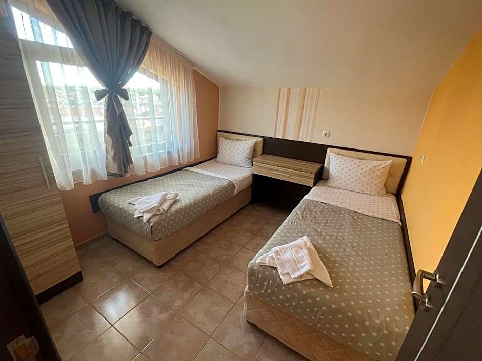 Hotel Lazur